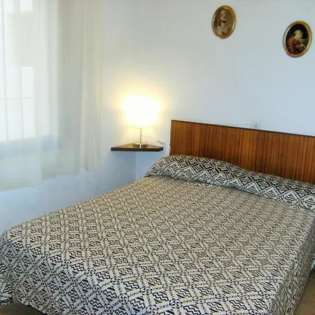 The In Estartit Apartment